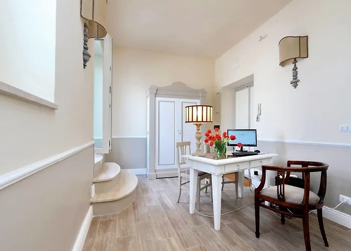 Penthouse With Panoramic Terrace At The Colosseum Appartement